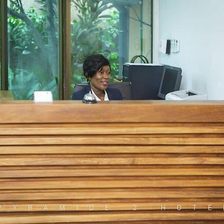 Pyramide II Hotel Kinshasa Ngoại thất bức ảnh