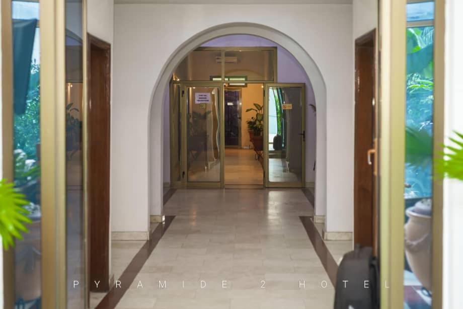 Pyramide II Hotel Kinshasa Ngoại thất bức ảnh