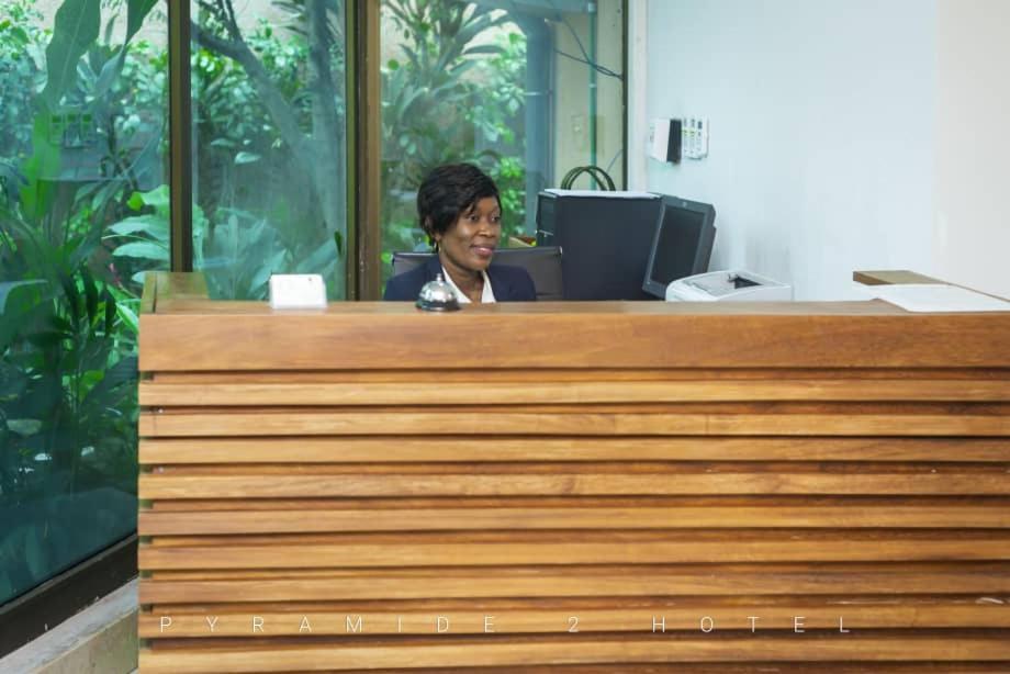Pyramide II Hotel Kinshasa Ngoại thất bức ảnh